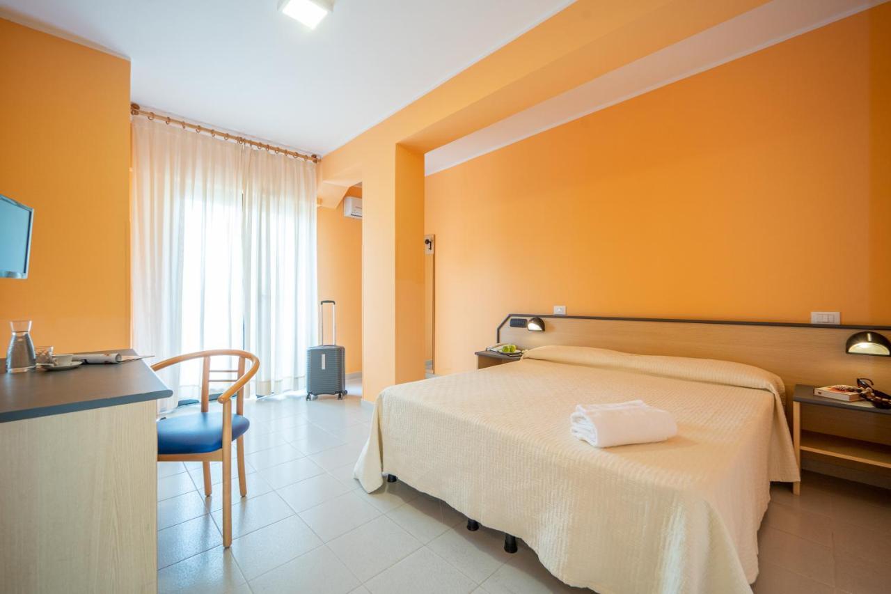 אמנטיאה Hotel La Principessa חדר תמונה